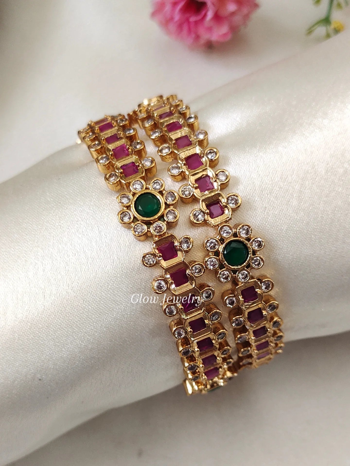 Premium Quality Gold Finish Kemp Stone Bangles