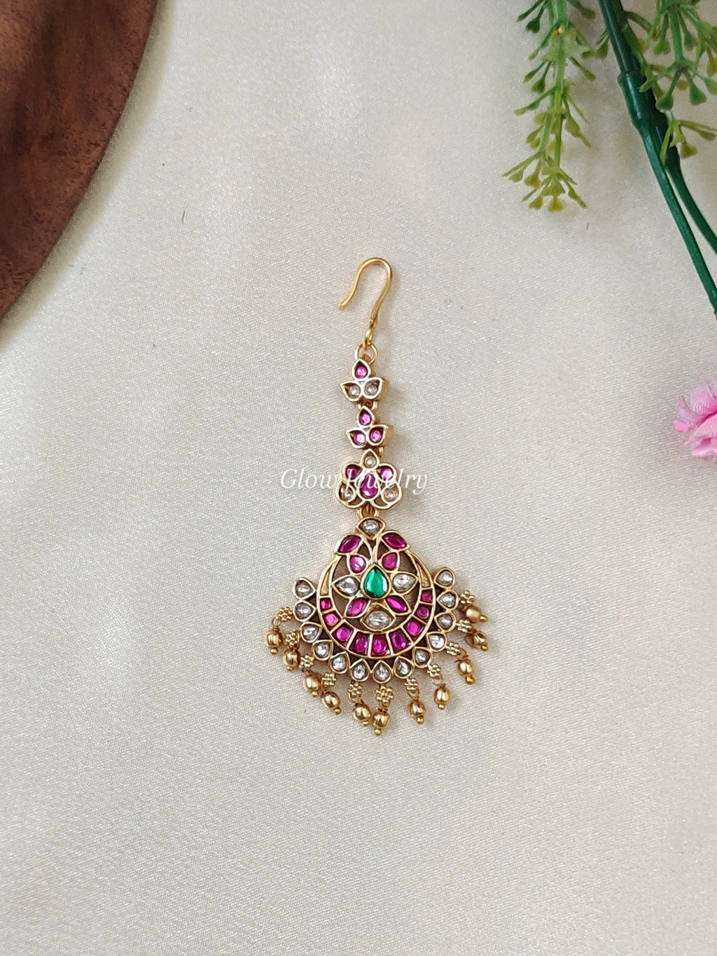 Premium Quality Floral Kemp Stone Maang Tikka