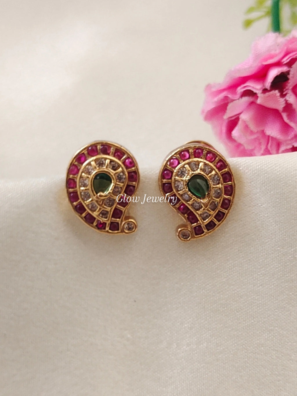 Premium Quality kempu Studs