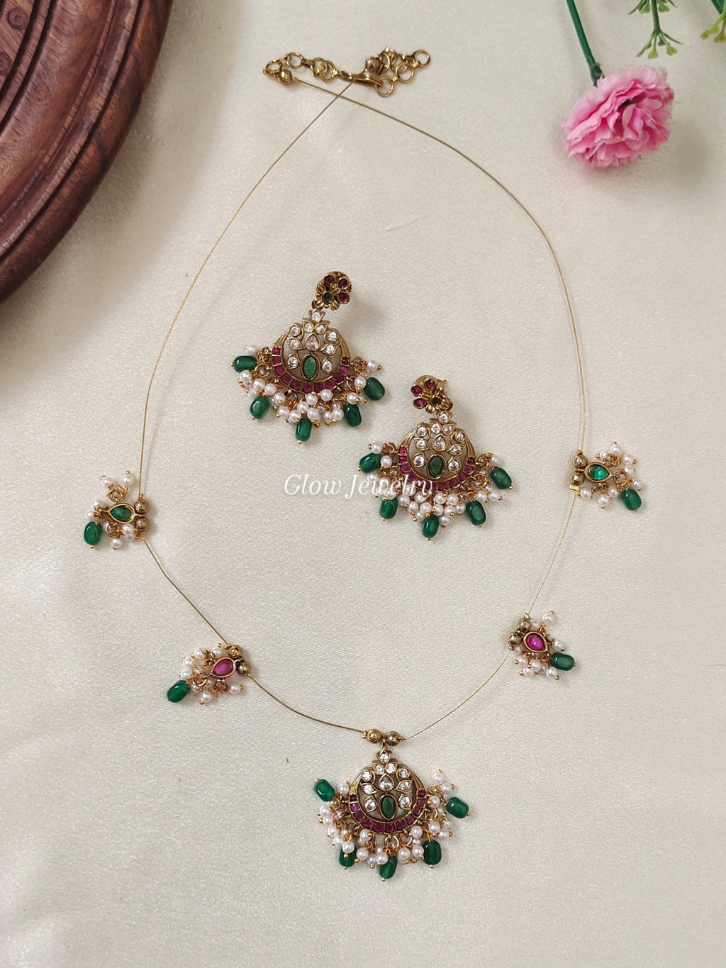 Premium Quality Kemp Stone Invisible Necklace