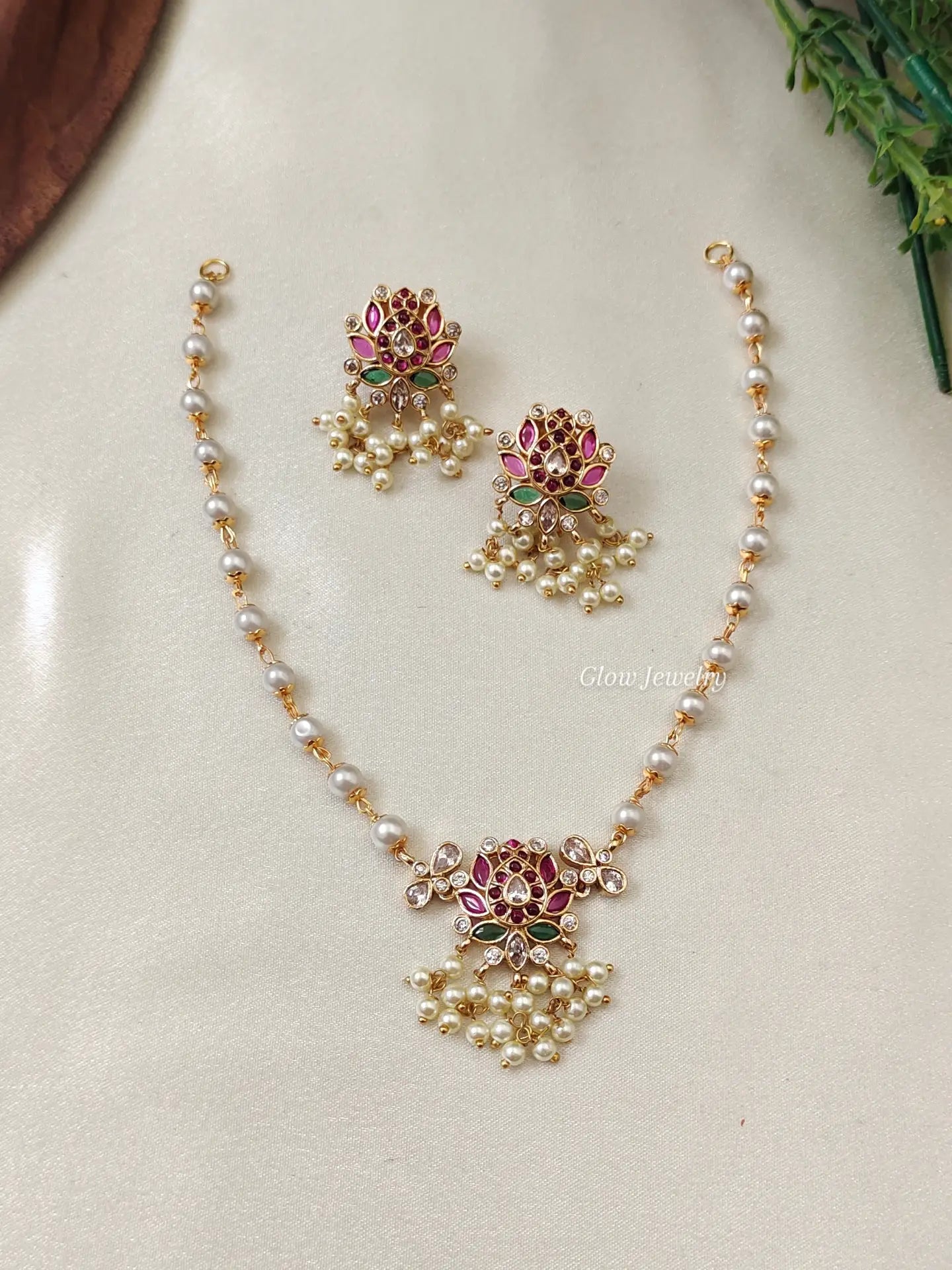 Premium Quality Pearl Lotus Necklace