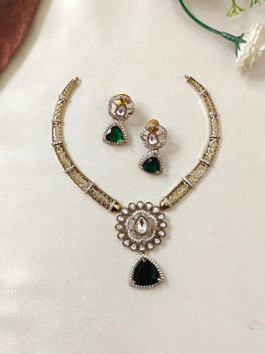 Premium Quality Victorian Kanti Necklace