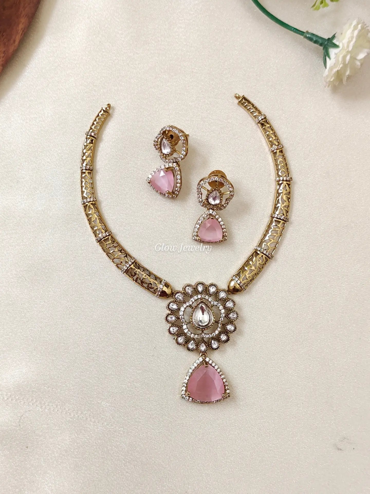 Premium Quality Victorian Kanti Necklace
