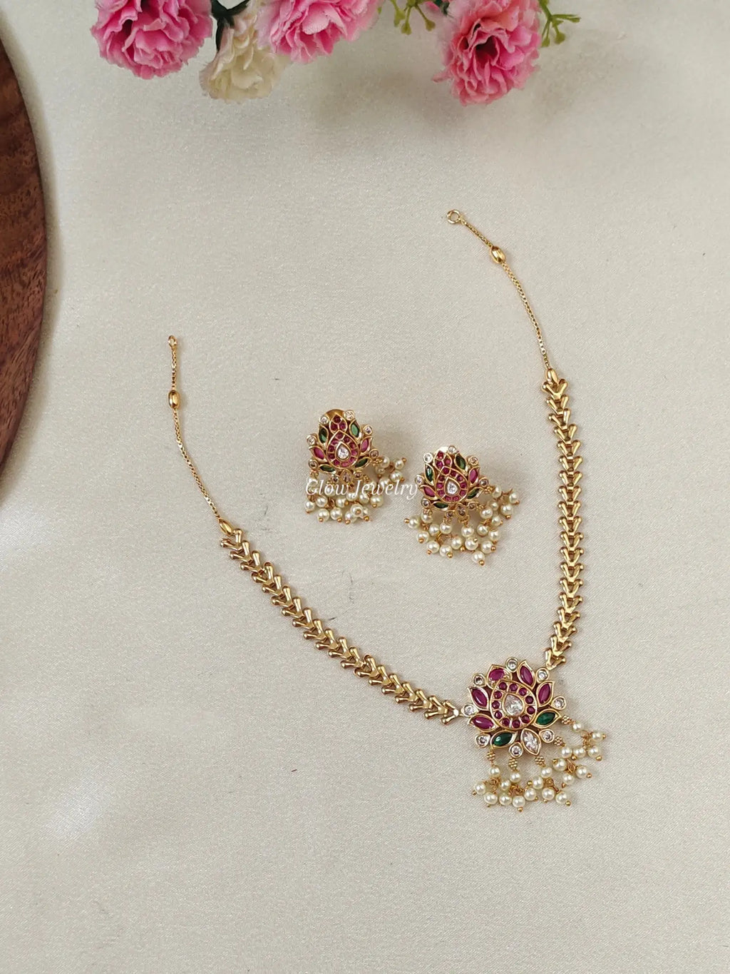 Premium Quality Kemp Lotus Necklace