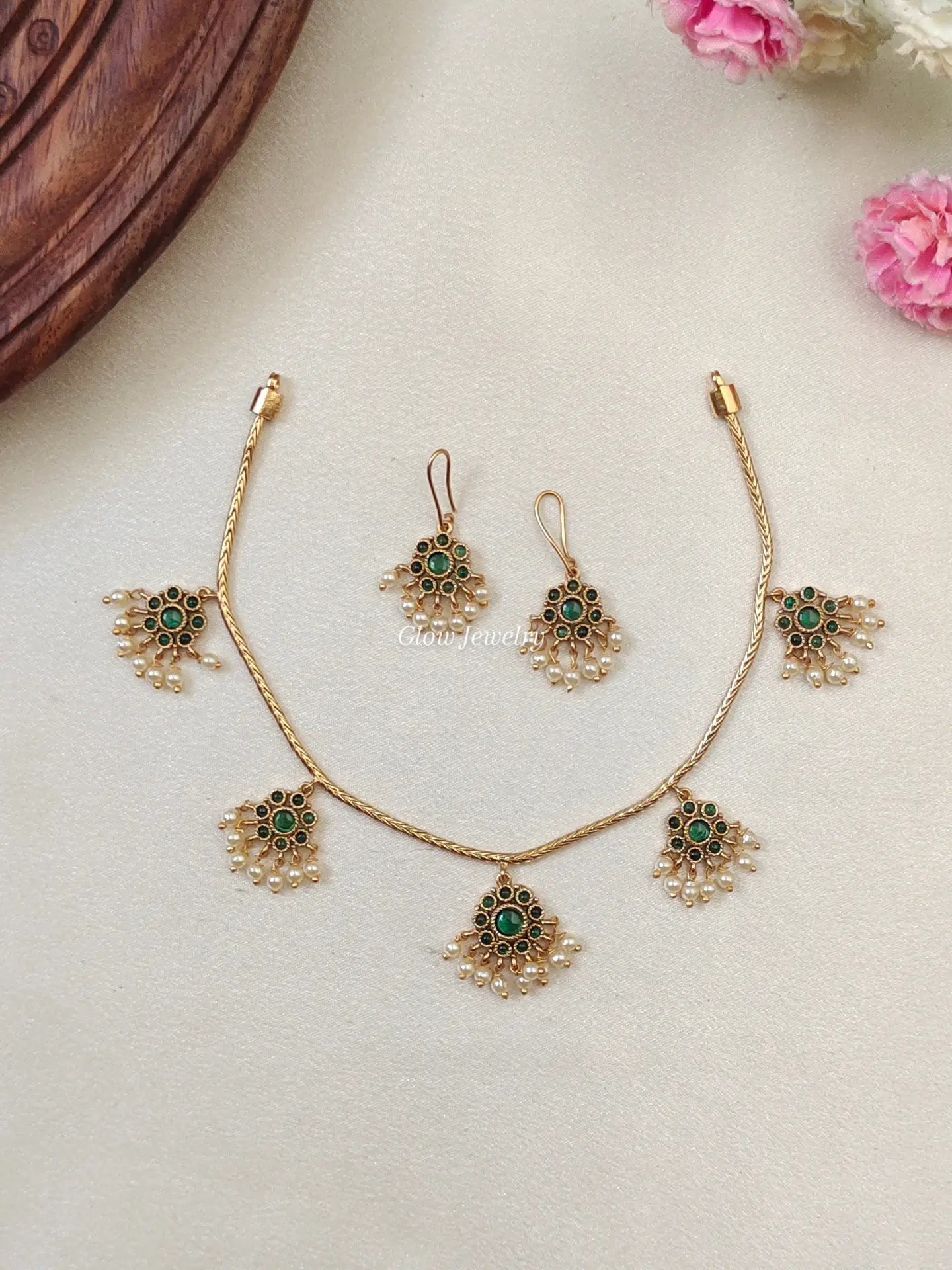 Premium Quality Kemp Stone Attigai Necklace