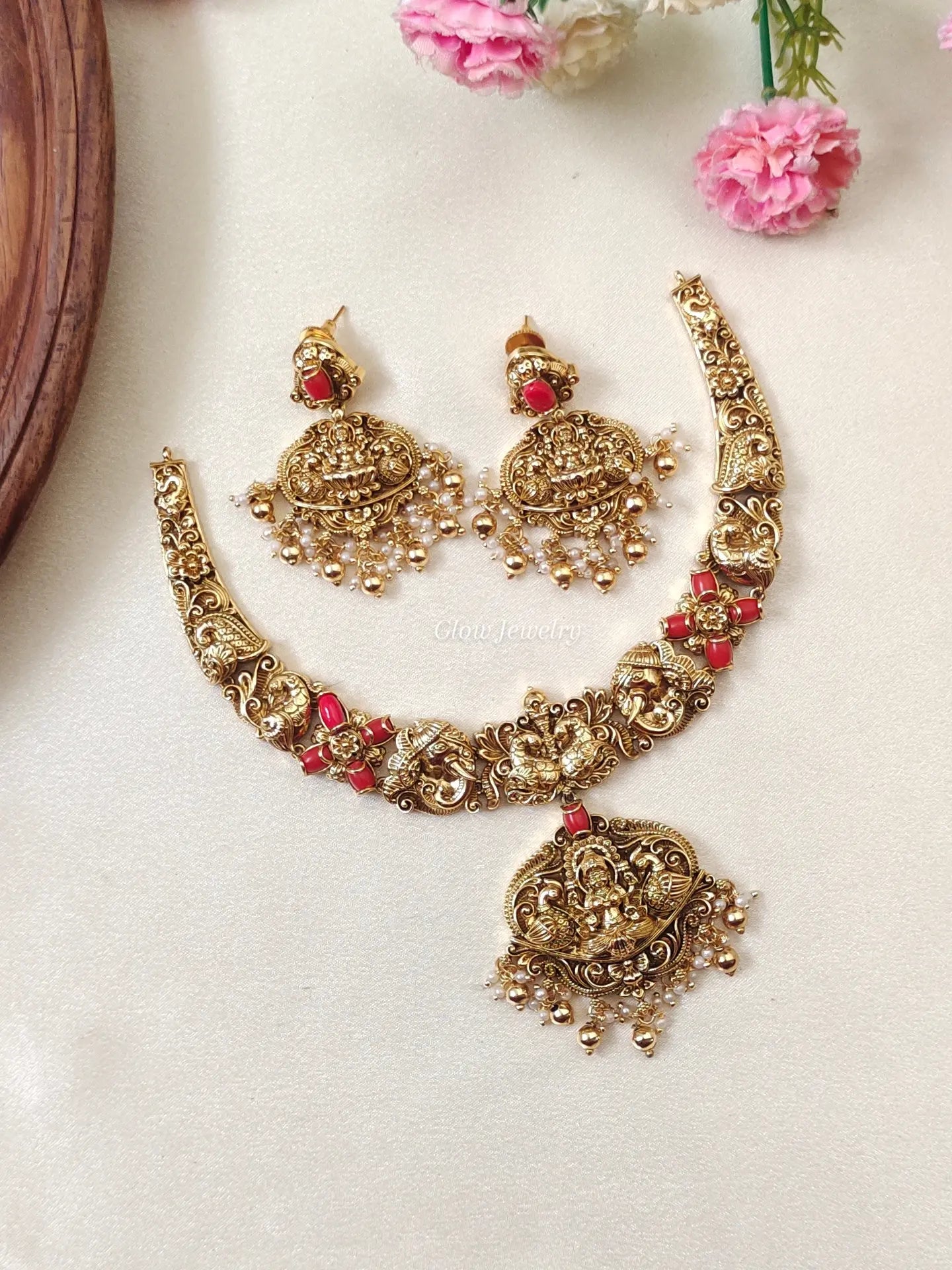 Premium Quality Gold Alike Necklace