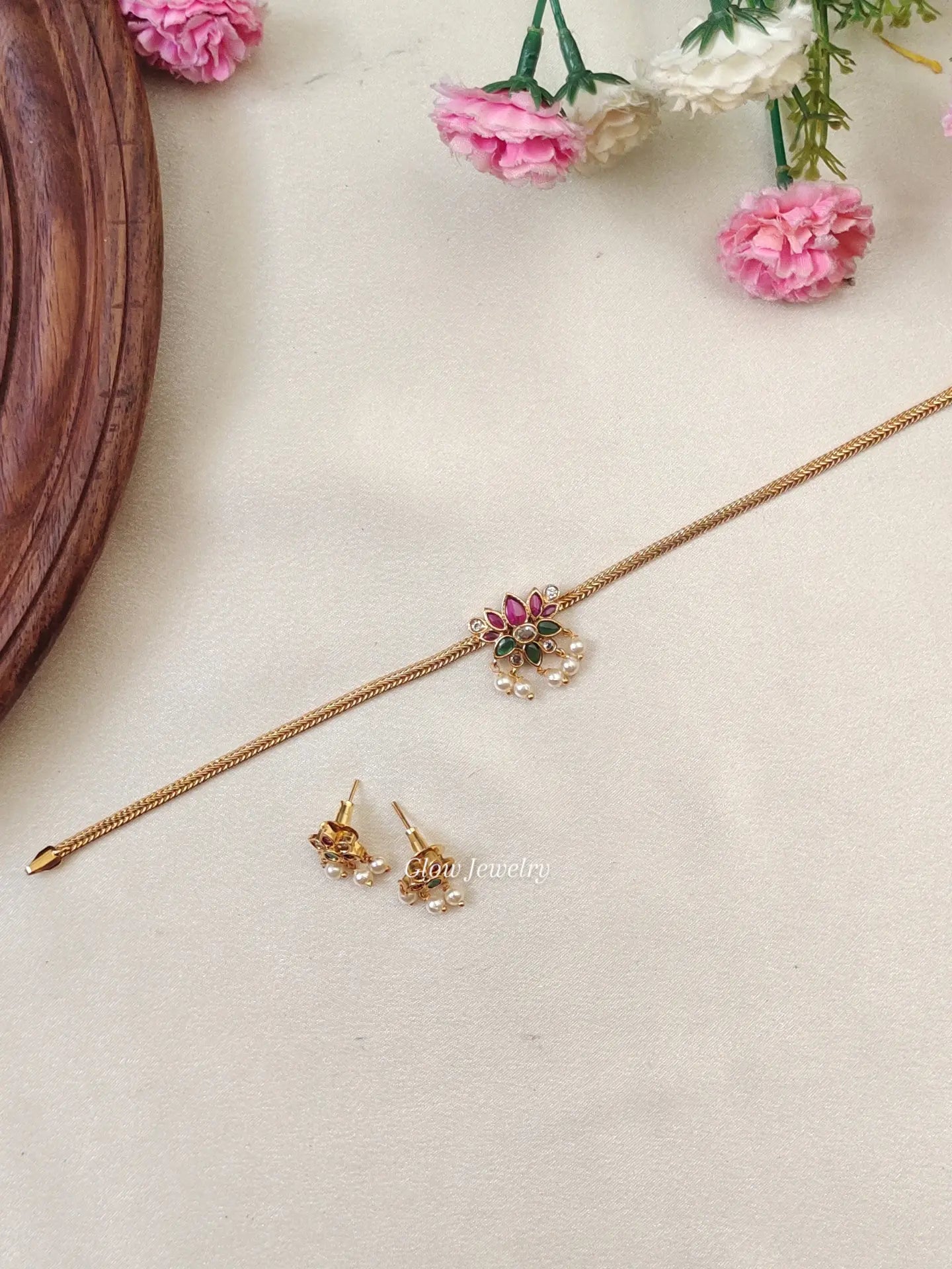 Premium Quality Kemp Stone Lotus Choker