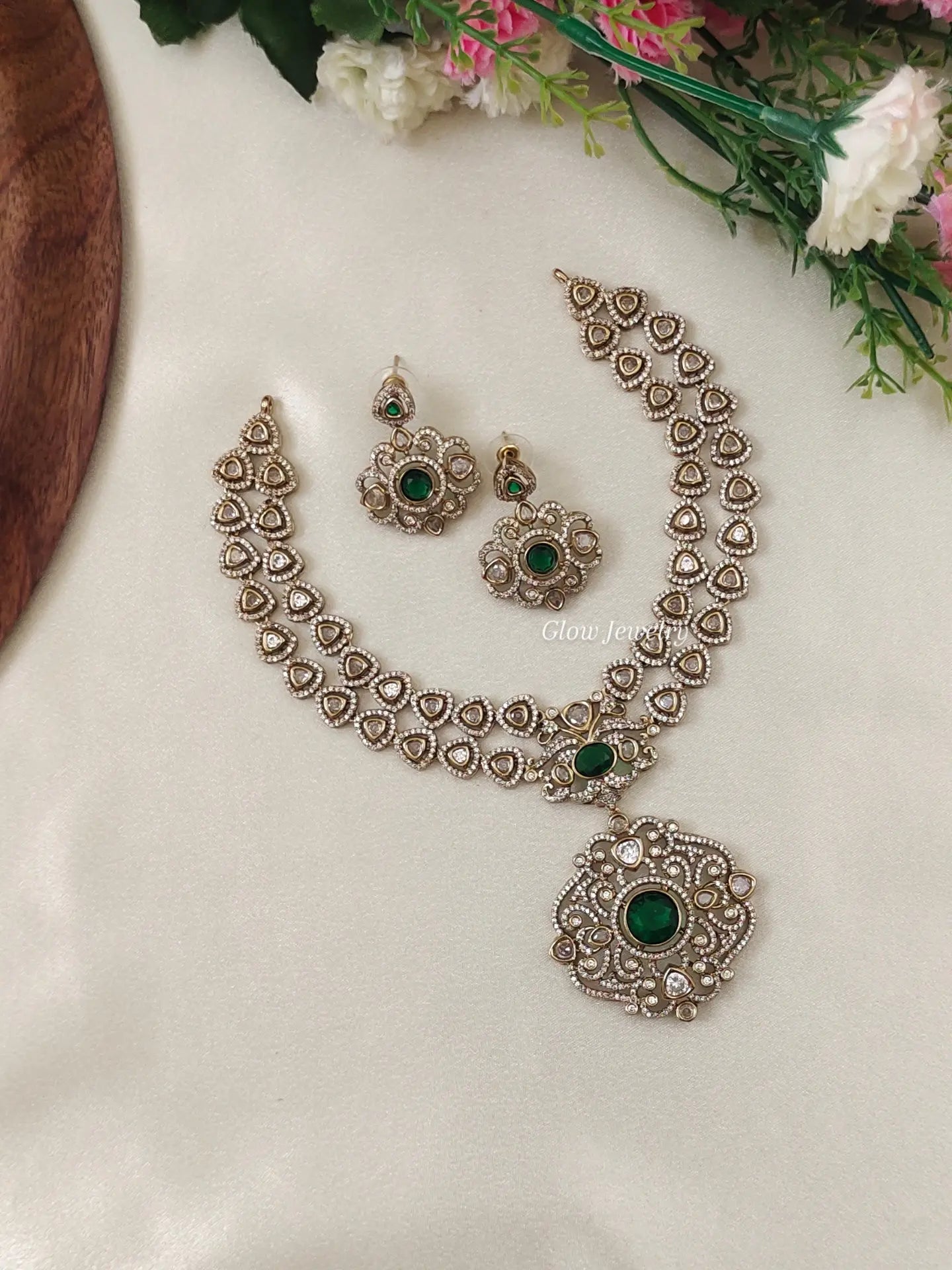 Premium Quality Victorian Necklace