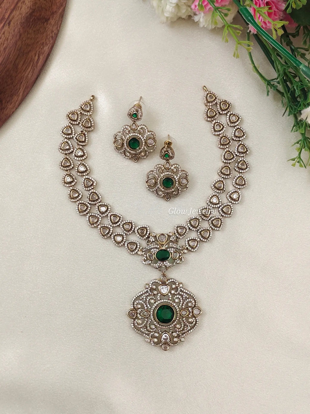 Premium Quality Victorian Necklace