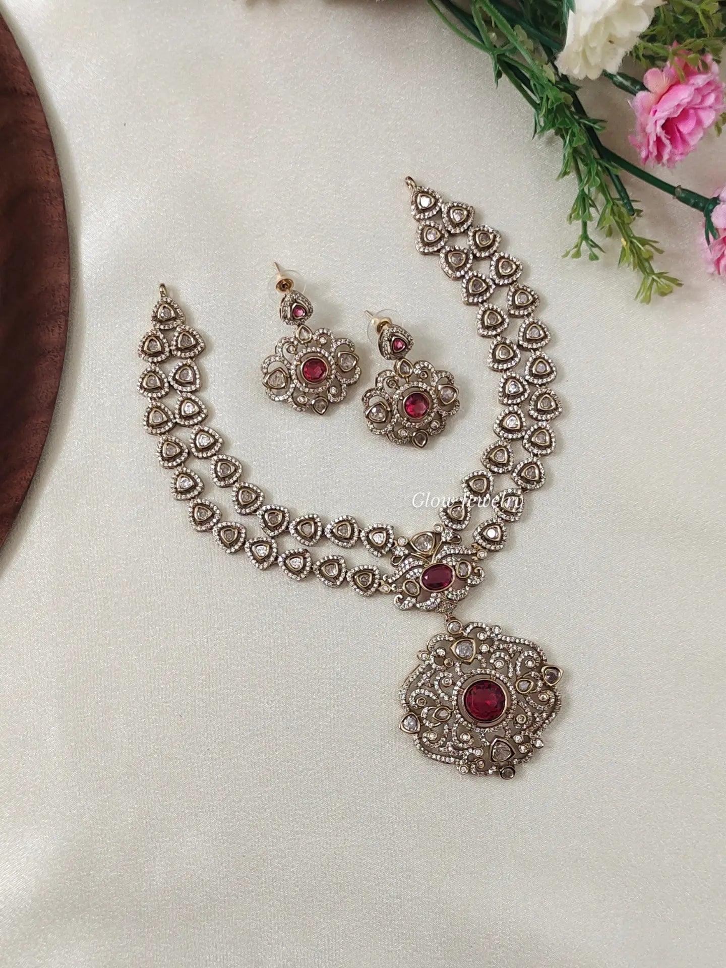 Premium Quality Victorian Necklace