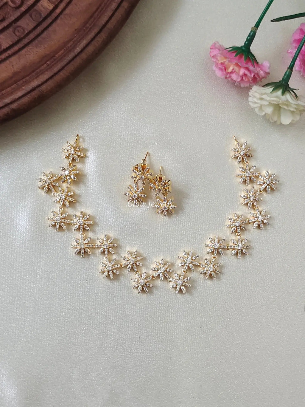 Premium Quality Star Design AD Necklace