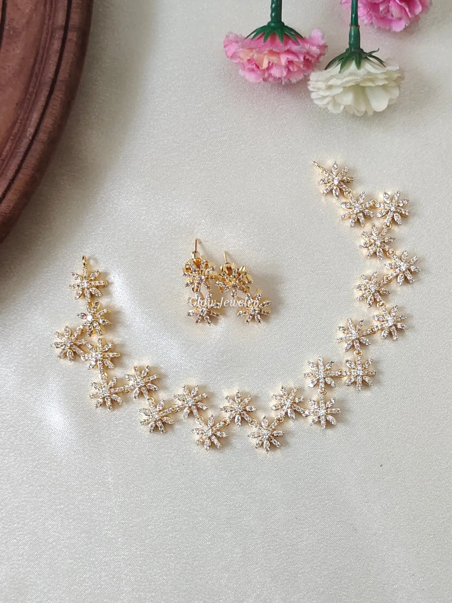 Premium Quality Star Design AD Necklace