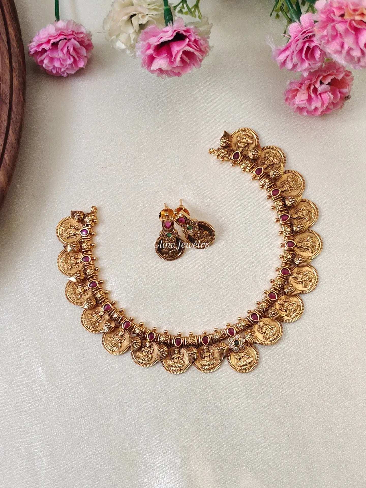 Premium Quality Gold-Alike Lakshmi Kasu Necklace
