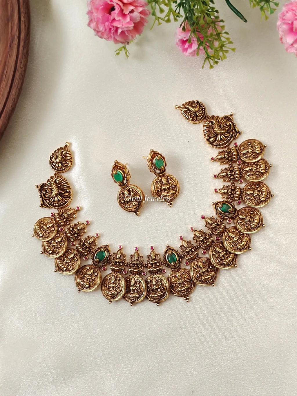 Premium Quality Gold-Alike Lakshmi Kasu Necklace