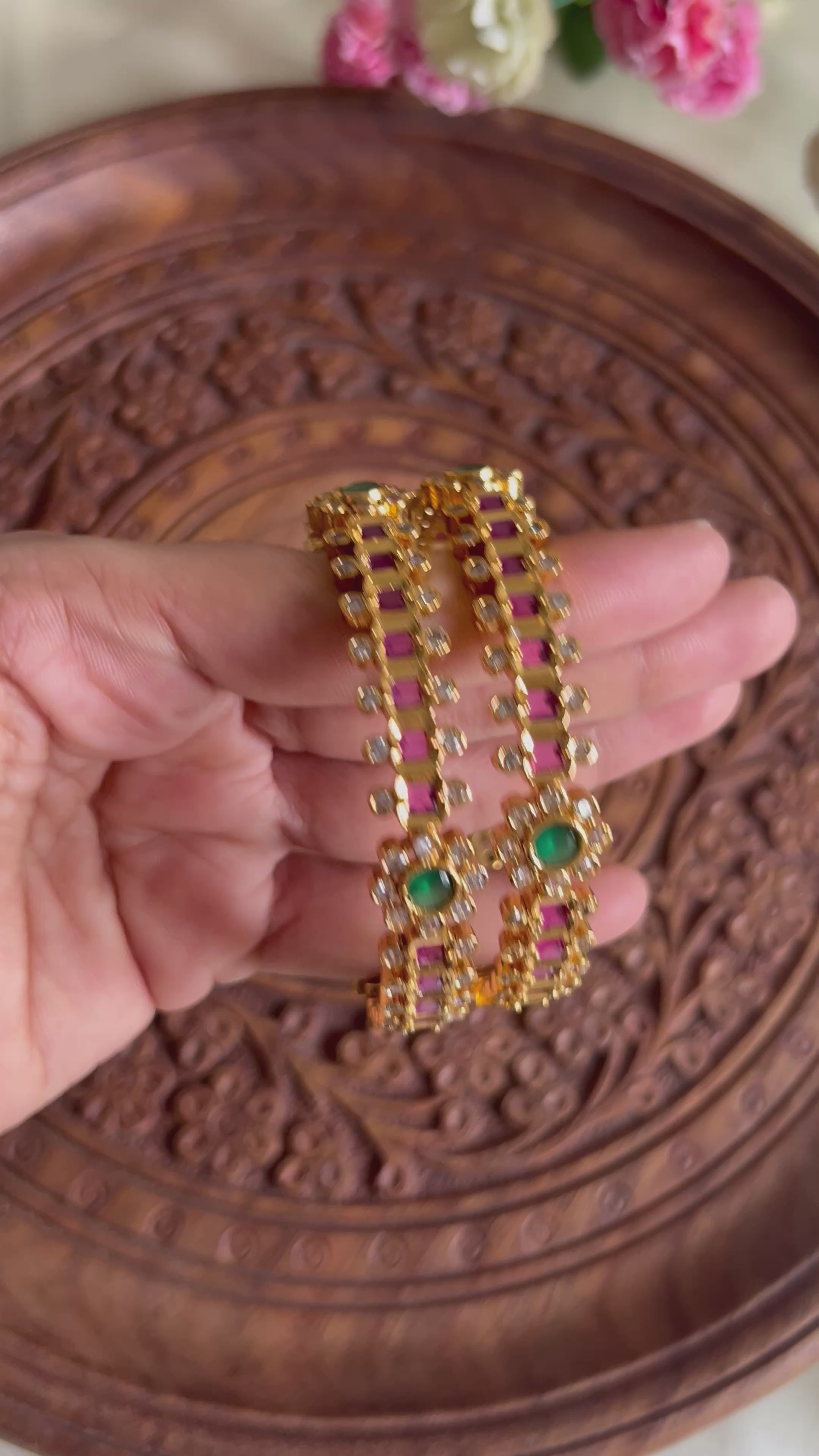 Premium Quality Gold Finish Kemp Stone Bangles