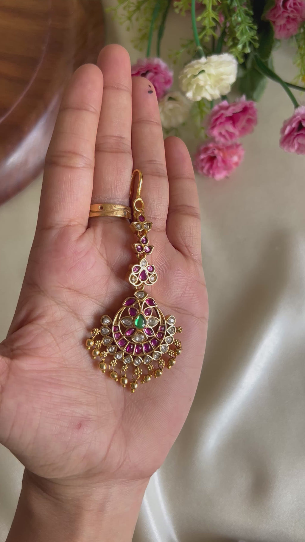 Premium Quality Floral Kemp Stone Maang Tikka